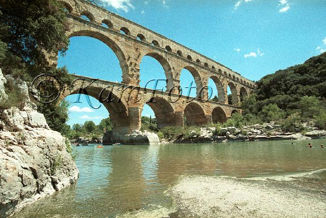 FRP101.jpg - Pont du Gard, France